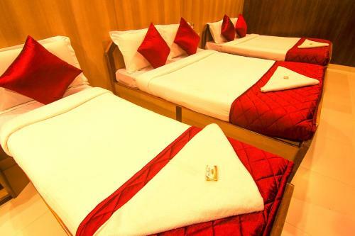 Hostal J.j.s Park Inn Guest House