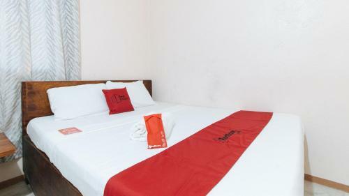Hotel Reddoorz Hostel @megans Paradisio Beach Resort