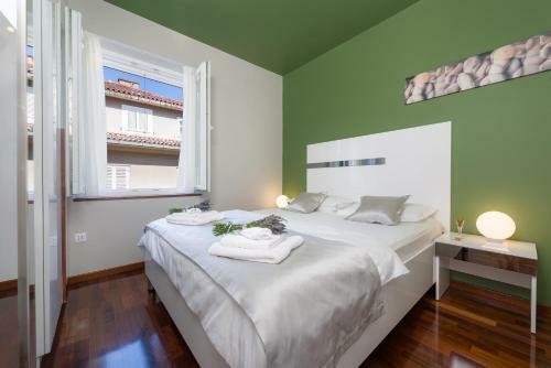 Hostal Luxury Rooms And Apartment Silente Bacvice