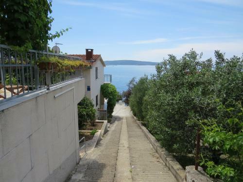 Apartments Lovri? - 30 Meters To The Beach