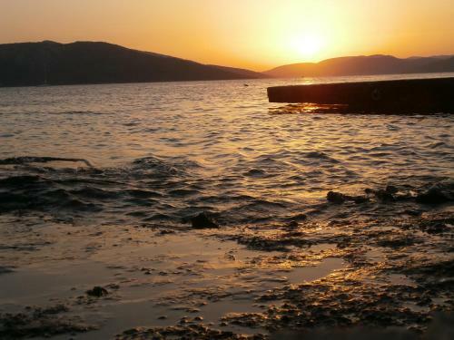 Apartments Lovri? - 30 Meters To The Beach