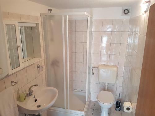 Apartments Lovri? - 30 Meters To The Beach