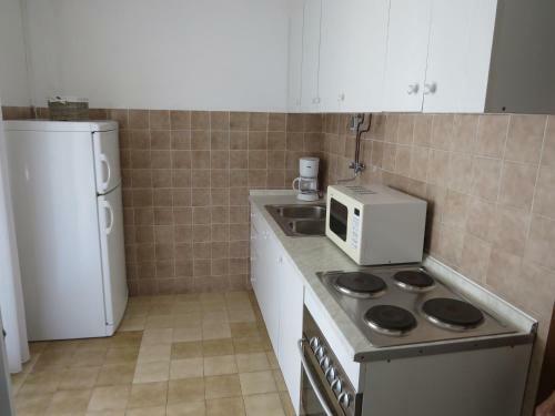 Apartments Lovri? - 30 Meters To The Beach