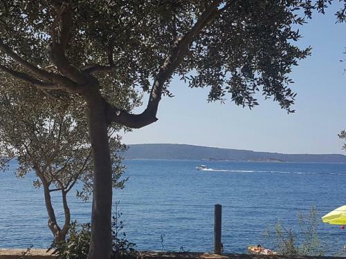 Apartments Lovri? - 30 Meters To The Beach