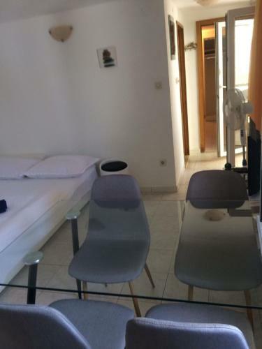 Apartments Lovri? - 30 Meters To The Beach