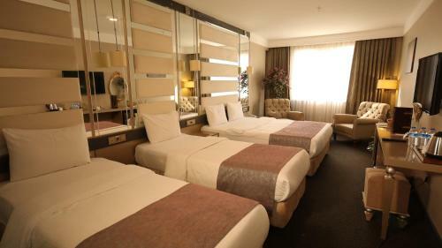 R�nesans L?fe Hotel