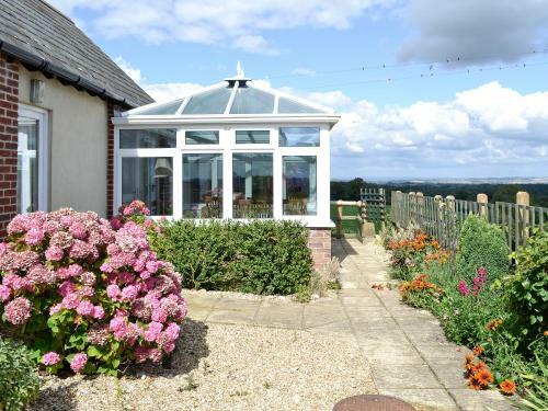 Betty's Bungalow