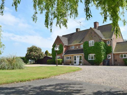 New Inn House