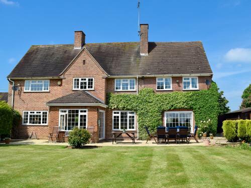 New Inn House
