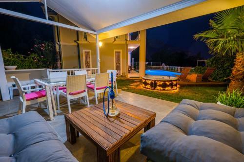 Milez Sultan Luxury Villa By Solo Villa