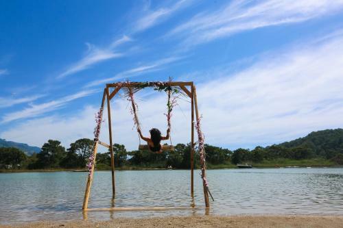 Hotel Green Pine Bungalows & Beach Luxury Concept