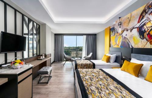 Arnor De Luxe Hotel & Spa