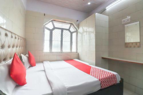 Oyo 65600 Hotel Namaste Taj - Tajview Cafe