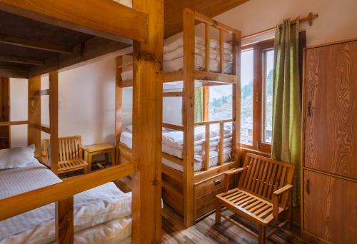 Robinhood Travel Hostel