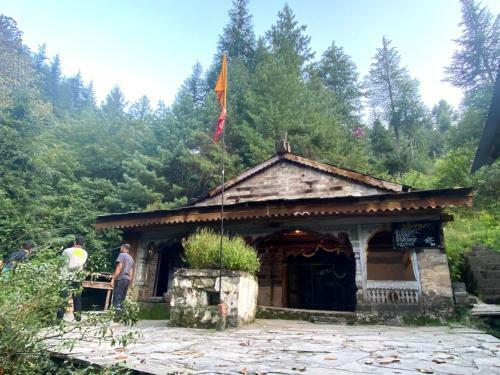 Robinhood Travel Hostel