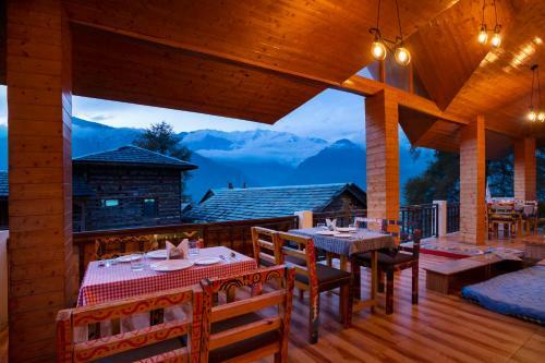 Robinhood Travel Hostel