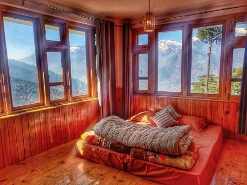 Rustling Pines Cottage Manali