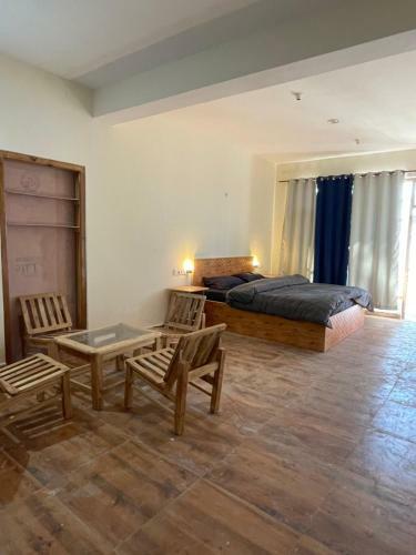 Tag's Stays & Hostel