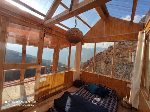Before Sunrise Cabin