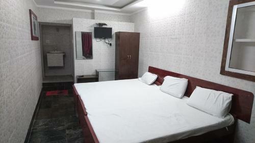 Hotel Lawrence Lodge