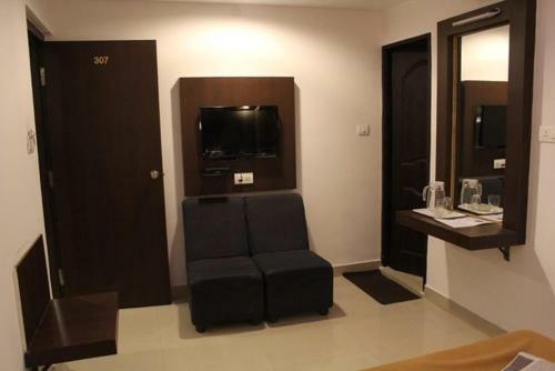 Hotel Aashraya