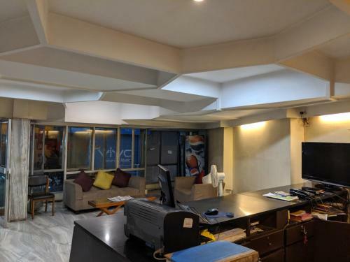 Hotel Aashraya