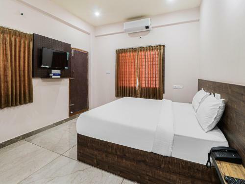Hotel Oyo 71141 Parvathi Comforts