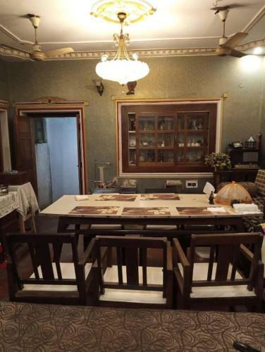 Vintage House