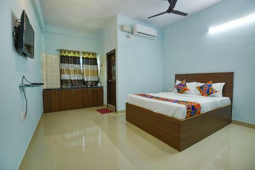 Fabhotel Bricknest Suites