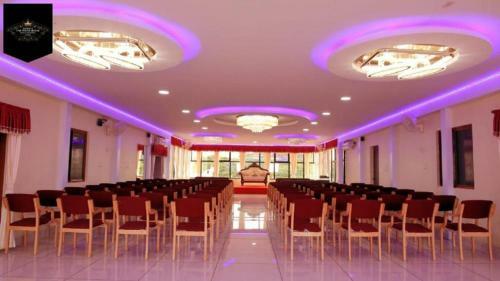 Hotel Kumar's The White House