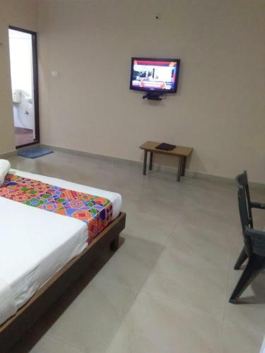 Hotel Kumar's The White House