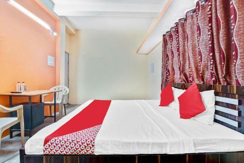 Hotel Oyo Flagship 84034 Friendship V R Inn