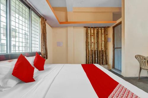 Hotel Oyo Flagship 84034 Friendship V R Inn