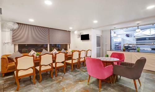 Hotel Treebo Tryst Finesta Suites