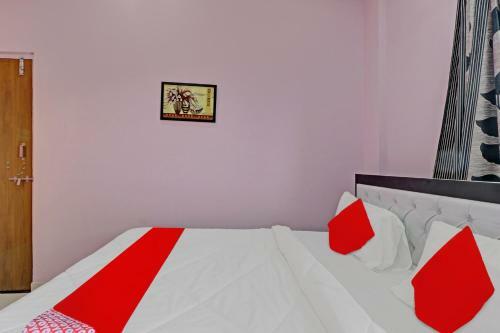 Hotel Oyo 81959 Gold Service Apartment