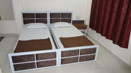 Anand P G Hostel Males Only