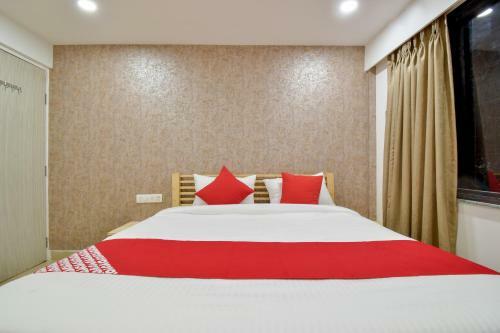 Oyo 65901 Hotel Niraj Inn