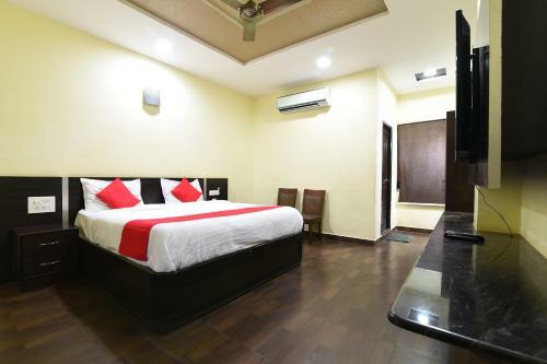 Hotel Capital O 41636 Celebrations Residency