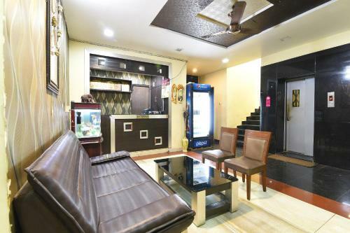 Hotel Capital O 41636 Celebrations Residency