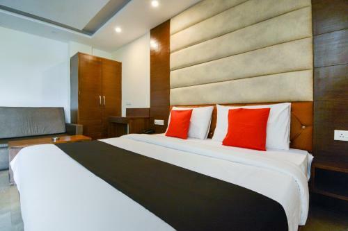 Capital O 70272 Hotel Valley Vista