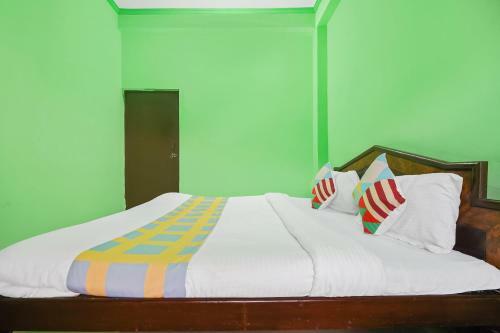 Hostal Oyo Home 80427 Cheerful Stay Kempty
