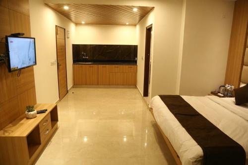 Hotel Shining Hills