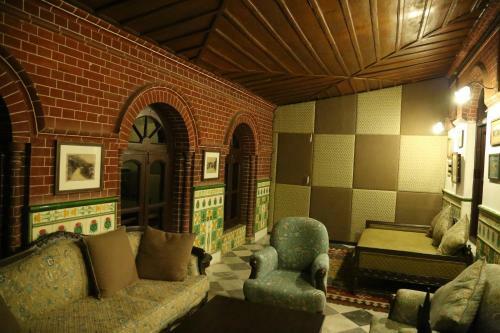 Hotel Raghu Vilas