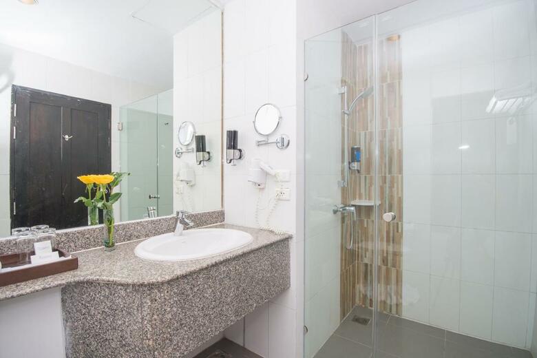 Hotel Deevana Patong Resort And Spa