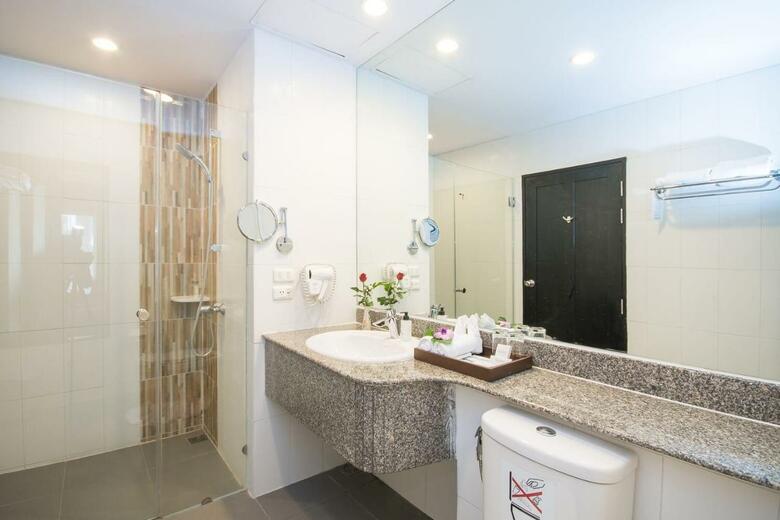 Hotel Deevana Patong Resort And Spa