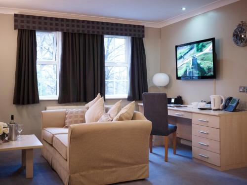 The Avenue Hotel