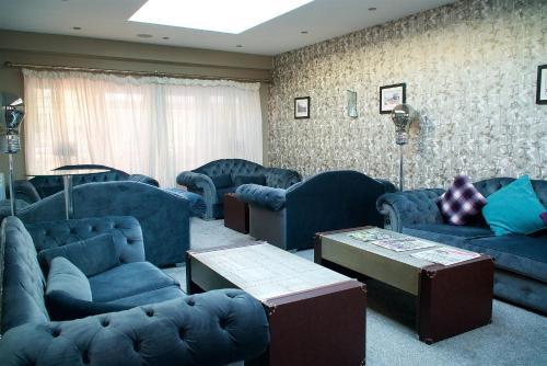 The Avenue Hotel