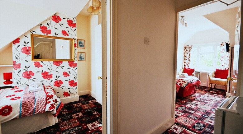 Hostal Lyndricks House