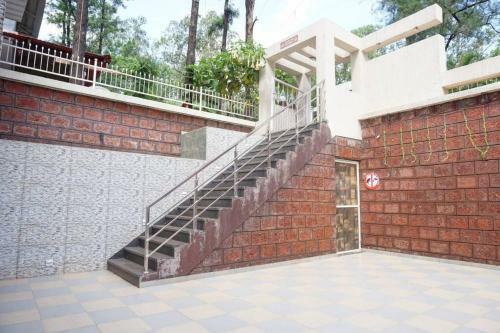 Le Birch Stays, Panchgani - Nikam's Villa