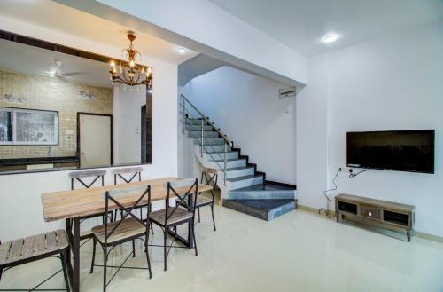 Villa Monsoon Mist Resort